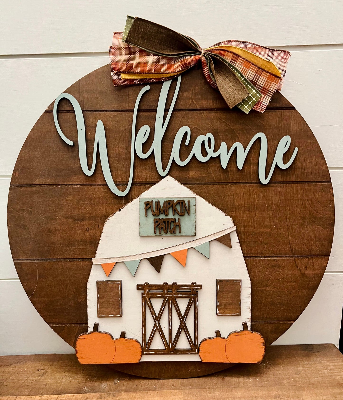 22" PAINTED "Welcome with Pumpkin Barn" Door Hanger