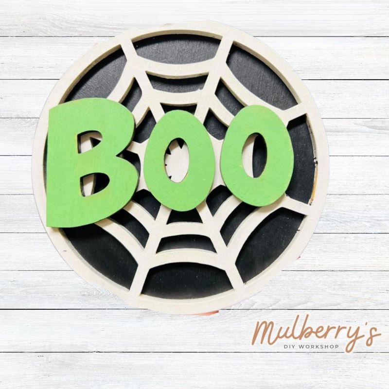 Decorate your home with our 4.5-inch Boo insert. Our inserts may be displayed solo or with our interchangeable mini plate stand, which is sold separately.