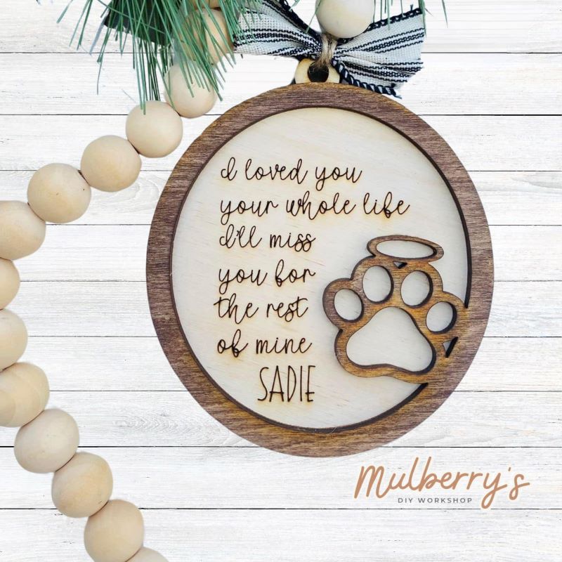 Remember your sweet friend with our rememberance ornament. The ornament is approximately 5 inches in diameter. Your pet's name will be engraved onto the ornament in print.