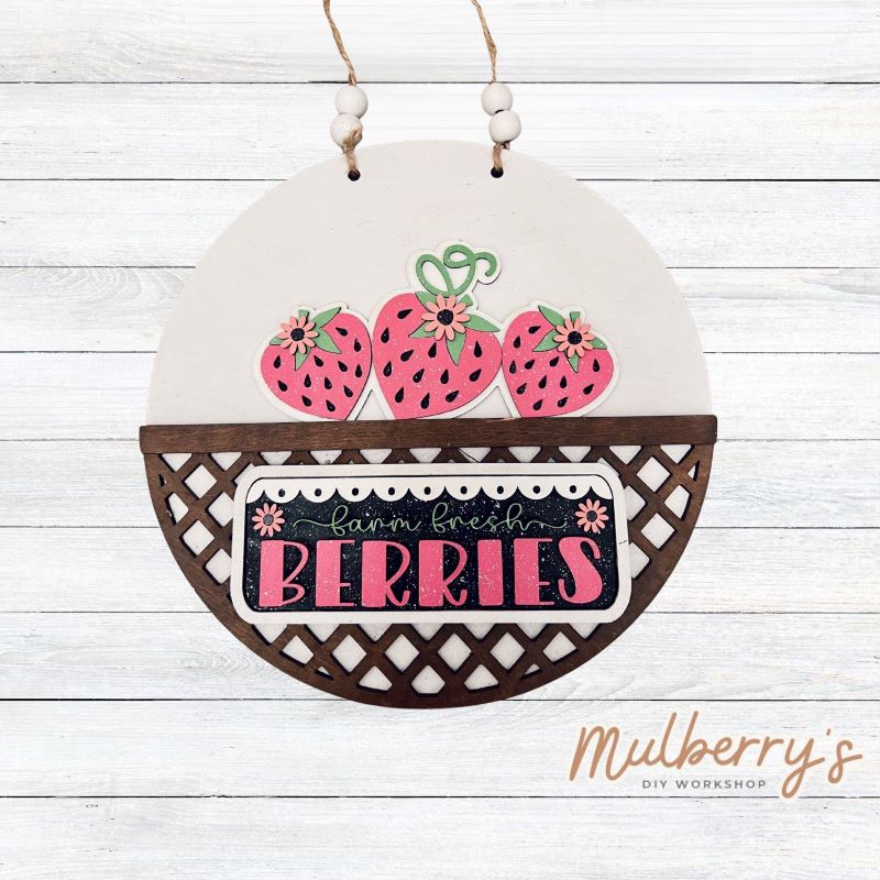 Welcome family and friends with our interchangeable lattice round door hanger! Simply swap out inserts to match the different holidays and seasons!
It's approximately 10.5" in diameter.
Includes: Lattice Round Door Hanger with Strawberry Inserts. Additional inserts are available to purchase.