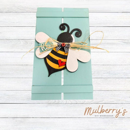 Buzz into summer with our new bee pallet sign! It's approximately 10.5" tall by 6" wide.