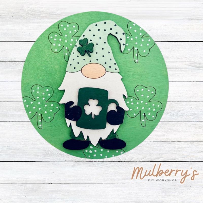Decorate your home with our 4.5-inch St. Patty Gnome insert. Our inserts may be displayed solo or with our interchangeable mini plate stand, which is sold separately.
