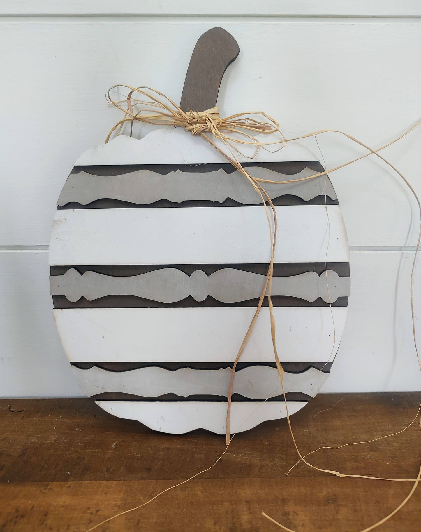 PAINTED Spindle Pumpkin
