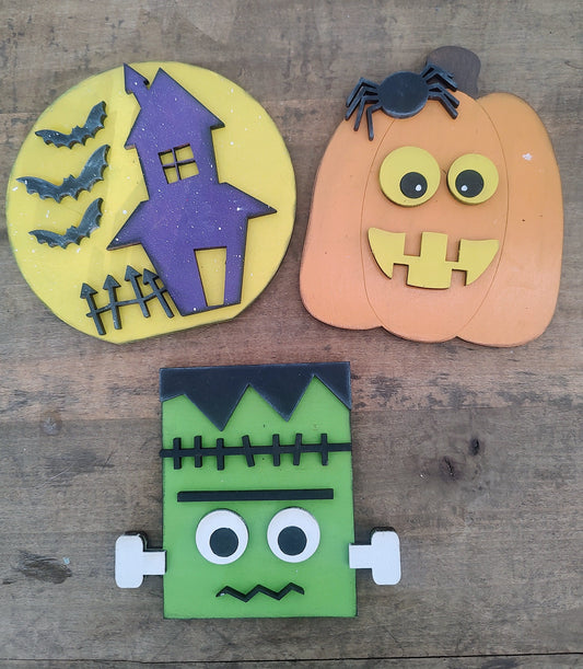 PAINTED Halloween Shelf Sitters