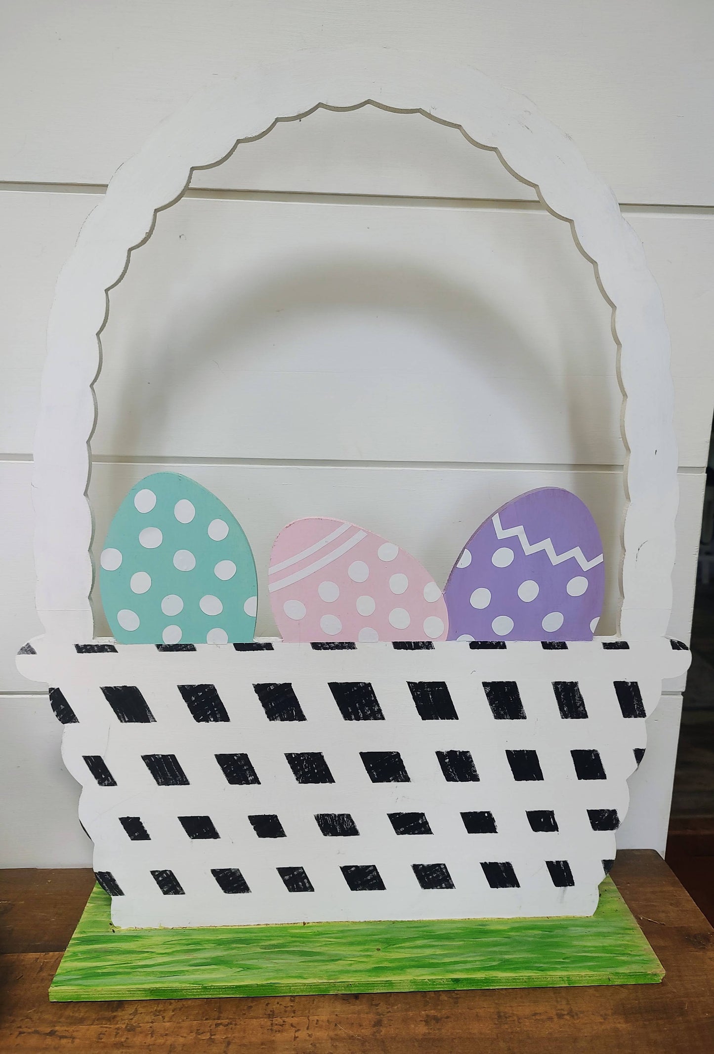 PAINTED Easter Basket Porch Leaner