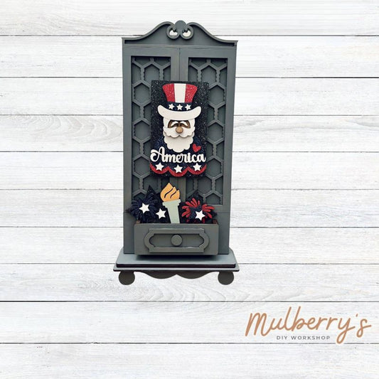 It doesn't get any cuter than our new single cottage mega shelf sitter! It's the perfect add-on accessory to your decor at approximately 15" tall by 6.5" wide.

Includes: Single Cottage and the July 4th insert set pictured. If desired, the other Easter insert option set can be purchased in the subsequent product listing.