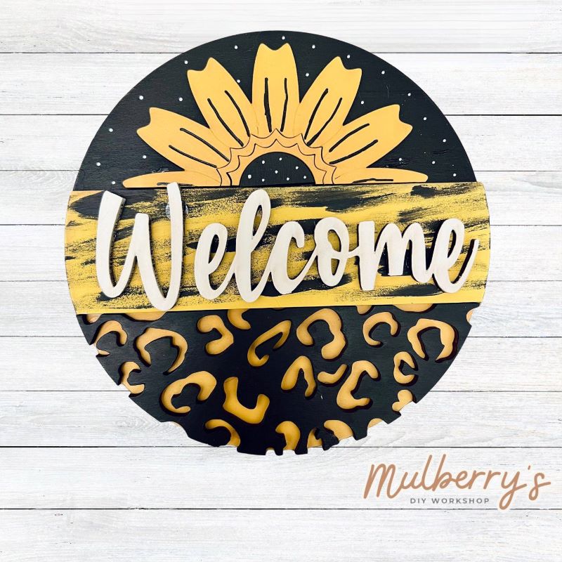 Decorate your home with our 7.5-inch Sunflower Welcome insert. Our inserts may be displayed solo or with our interchangeable plate stand, which is sold separately.