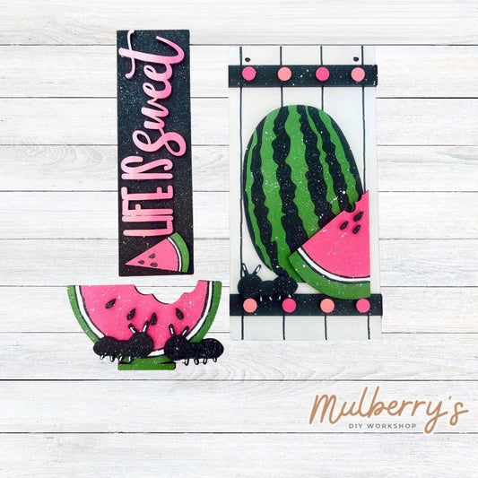 Our mega post inserts can be displayed individually or in our interchangeable mega post.